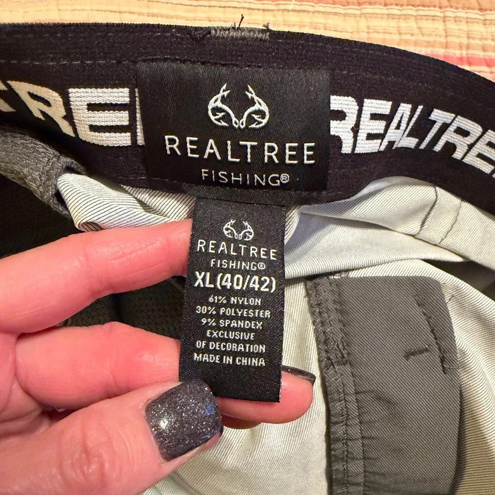 Realtree‎ Fishing Mens XL 40/42 Gray Stretch Cargo Shorts Integrated Belt Hiking